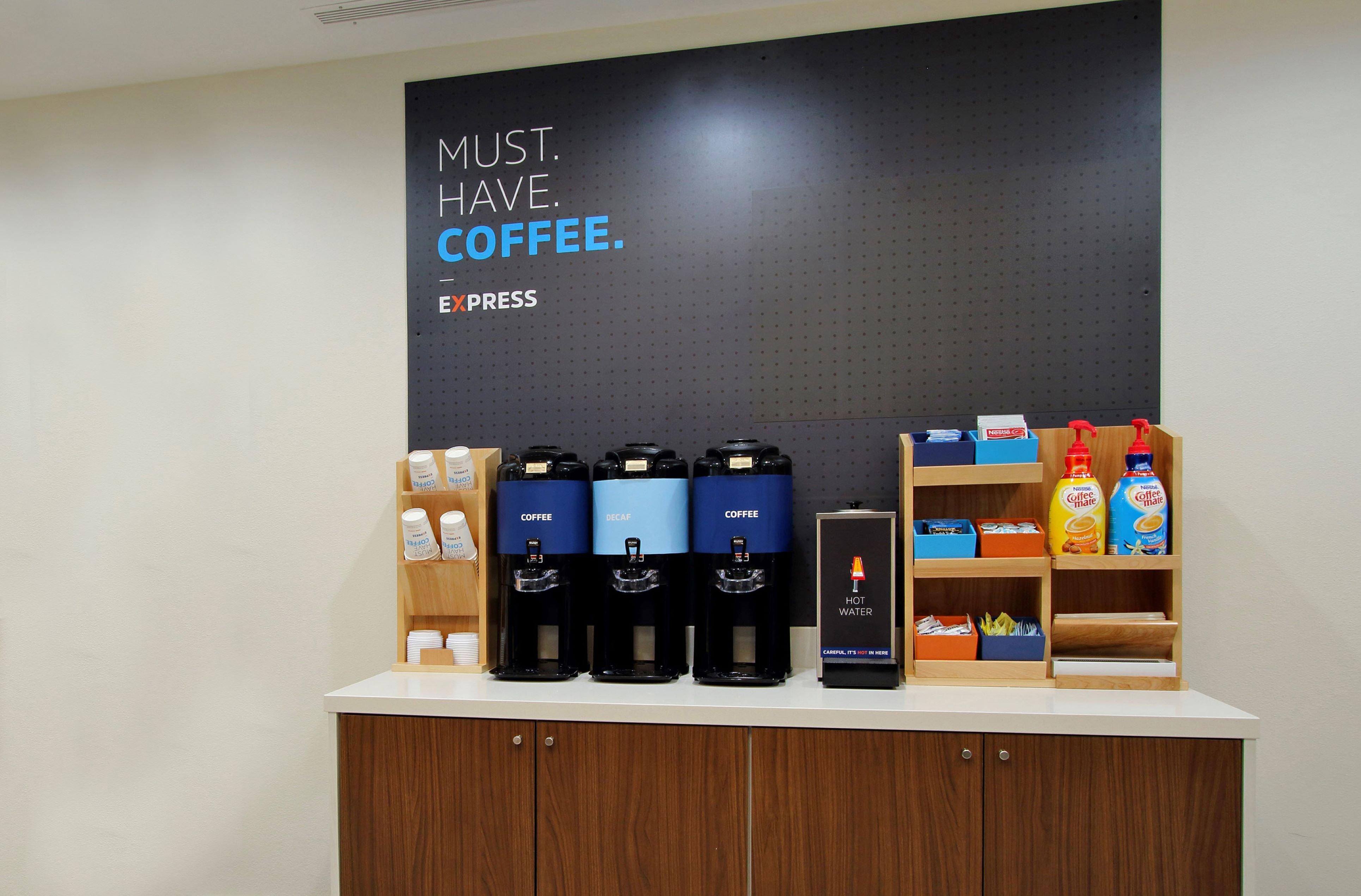 Holiday Inn Express Hotel & Suites London By Ihg Bagian luar foto