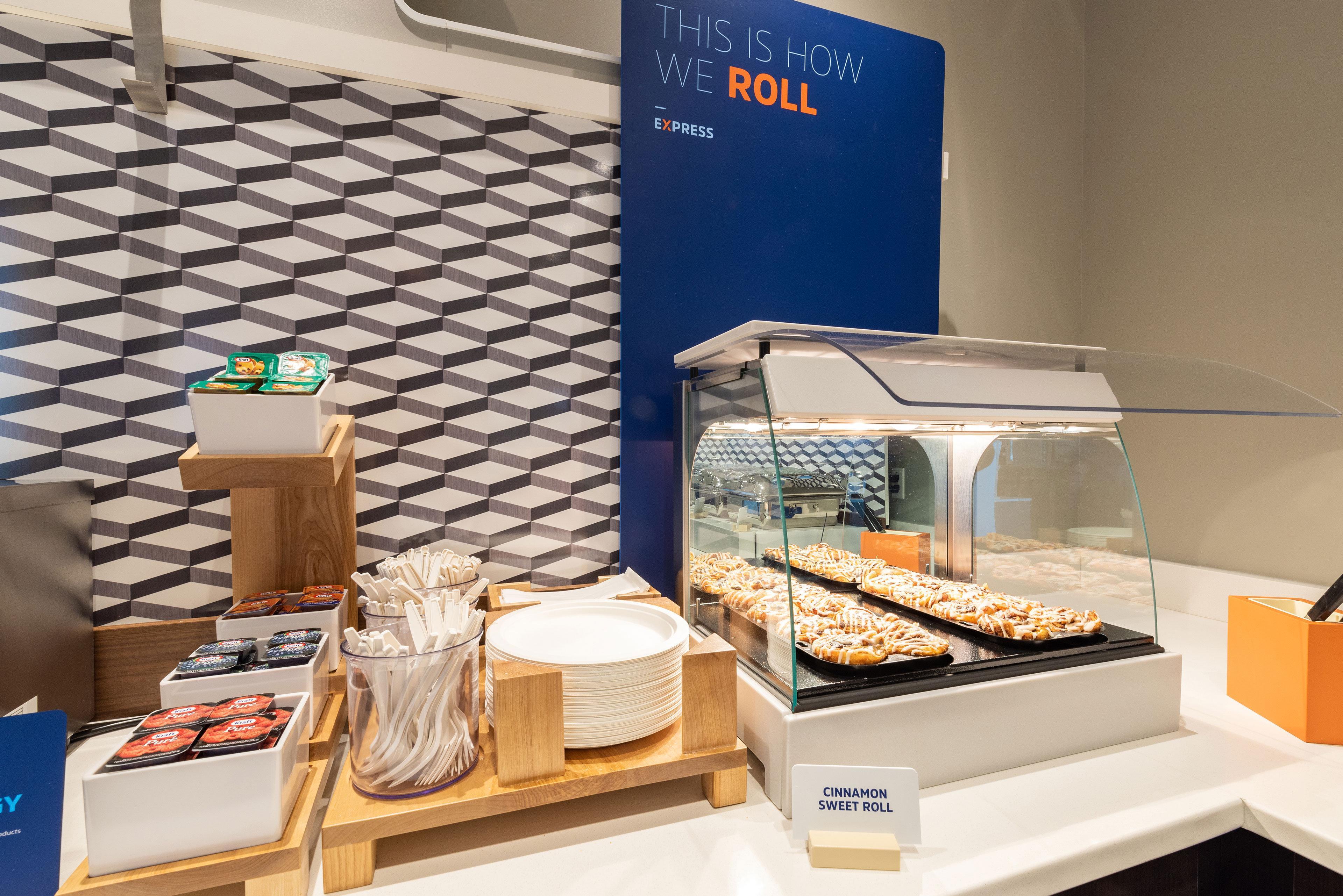 Holiday Inn Express Hotel & Suites London By Ihg Bagian luar foto