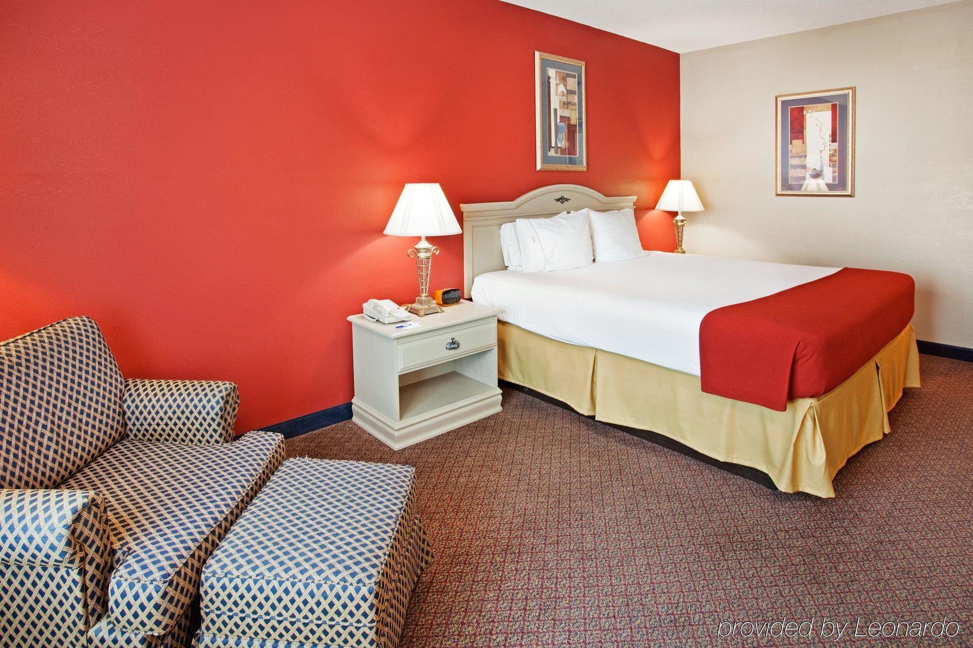 Holiday Inn Express Hotel & Suites London By Ihg Ruang foto