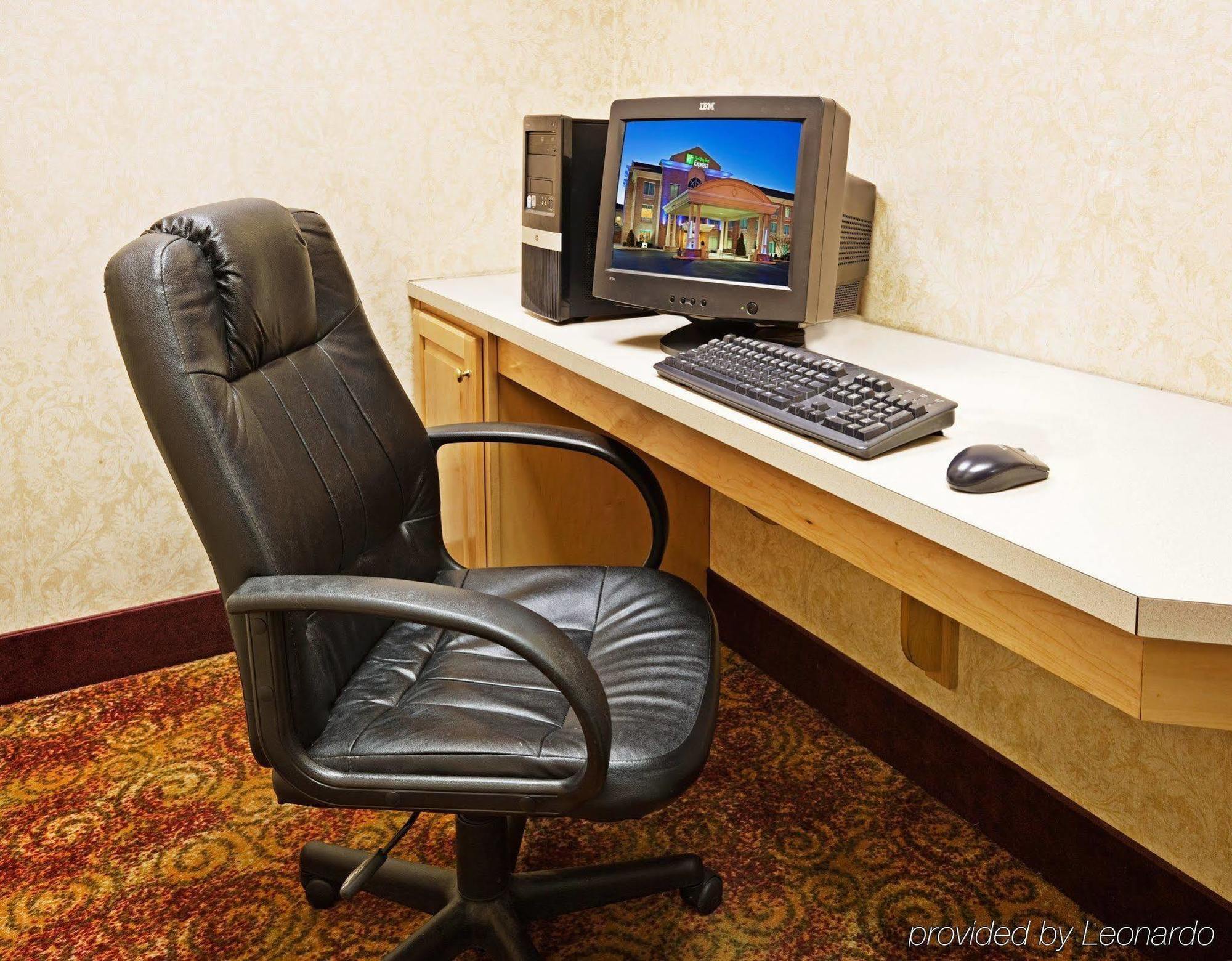Holiday Inn Express Hotel & Suites London By Ihg Fasilitas foto